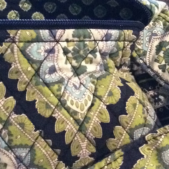 Vera Bradley Purse - Picture 4 of 5